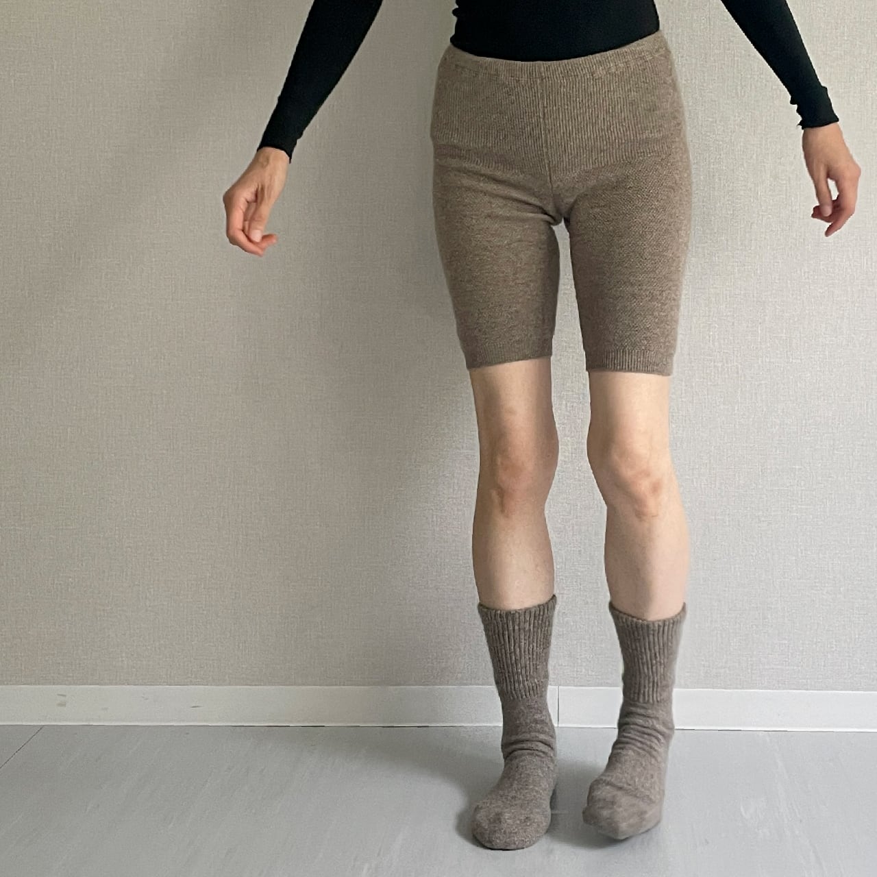 ウールの靴下／毛100％タイプ｜グレー | 空飛ぶ羊 BASE webshop
