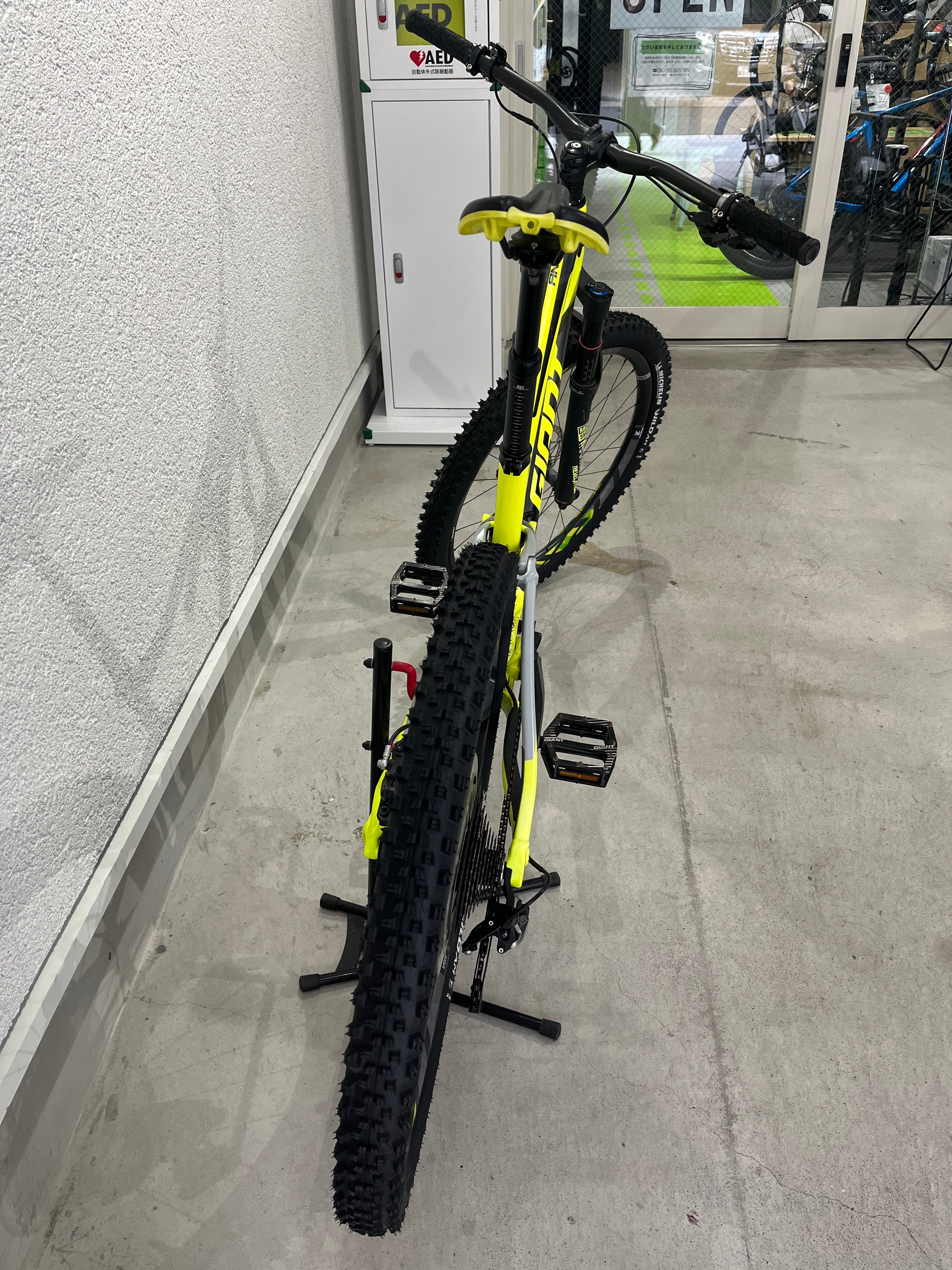 GIANT ANTHEM ADVANCED 2 2018年モデル 極上中古車 フルサスMTB 土