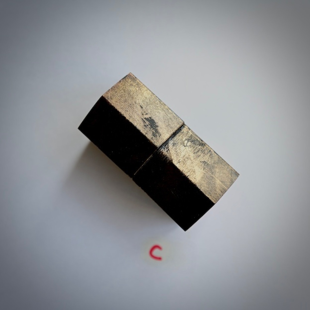 【能登地震義援作品】藤野征一郎　能登ひば木地 [Charity Work for the Noto Earthquake Relief] Seiichiro Fujino Paperweight “SHITAMI” 板壁から能登を想う VOL.1　小【C】