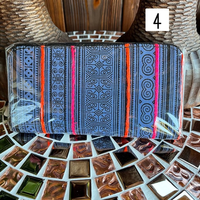 モン族サイフ　b