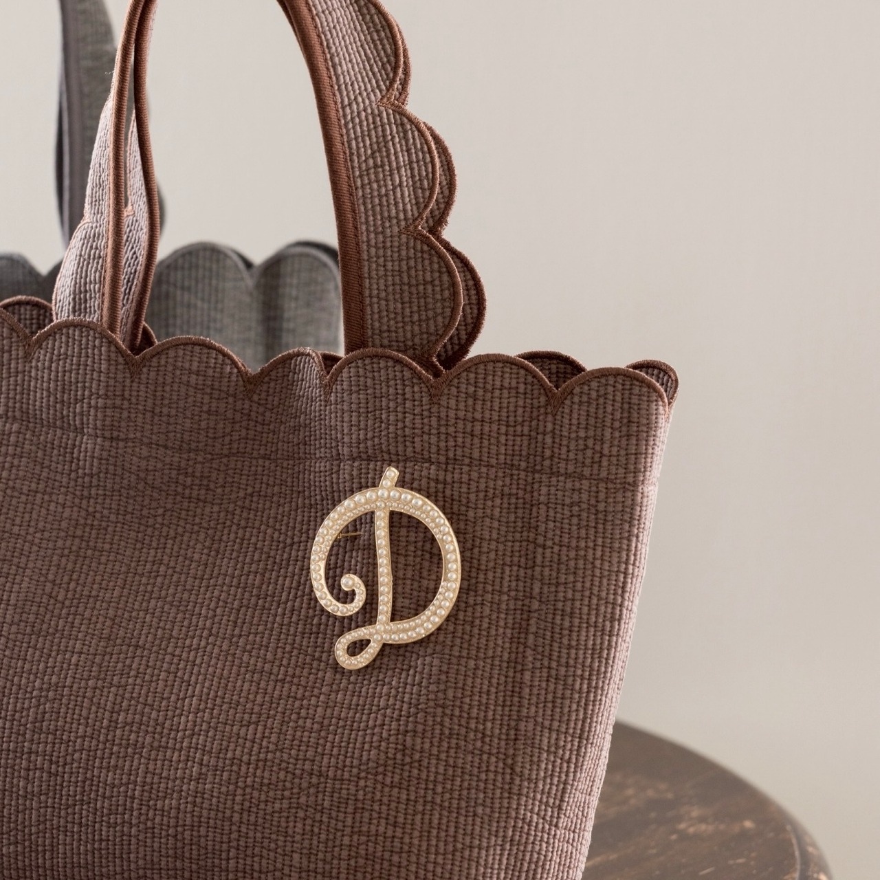 全13種 イニシャルパールブローチ