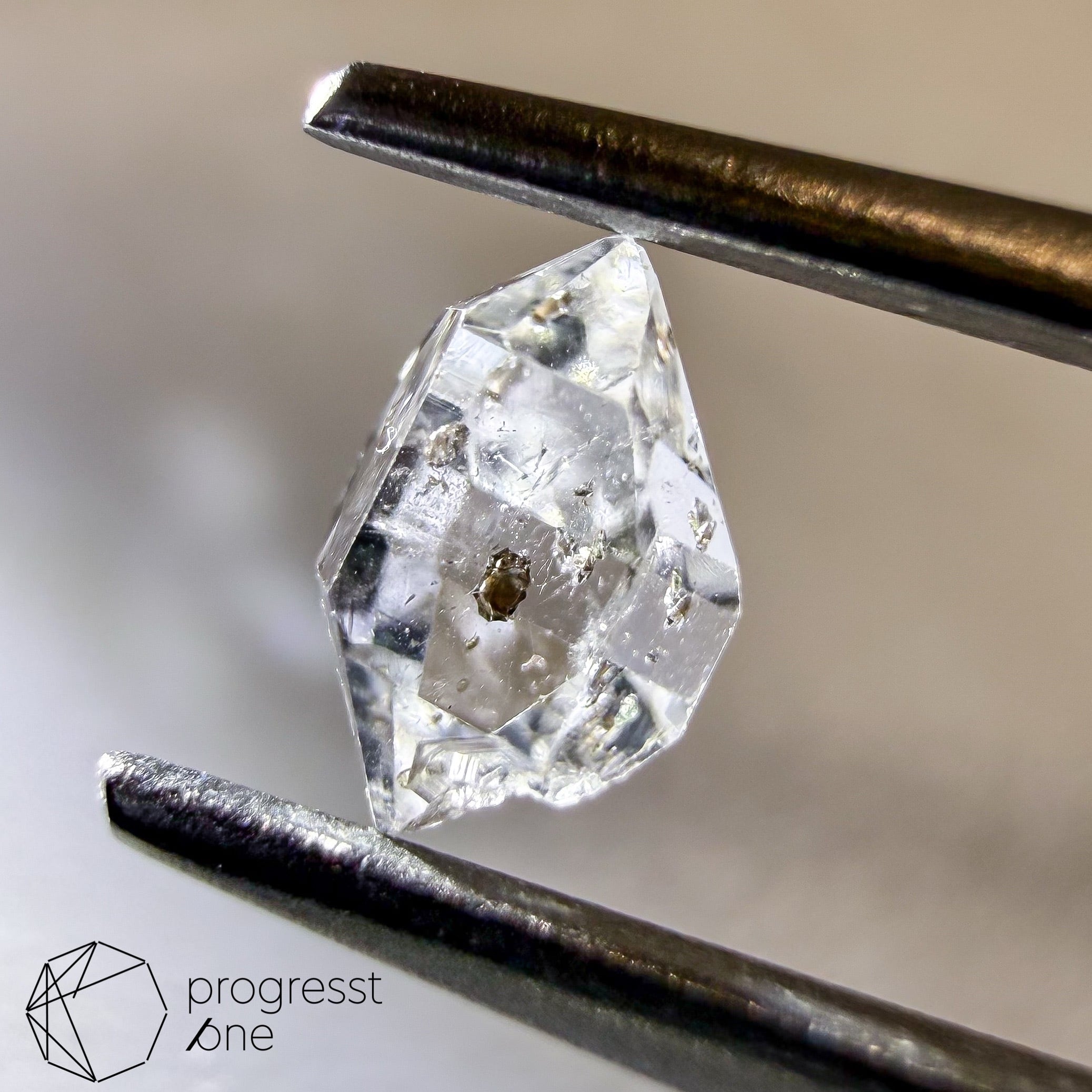 ハーキマーダイヤモンド(オイルイン)0.55ct | progresstone