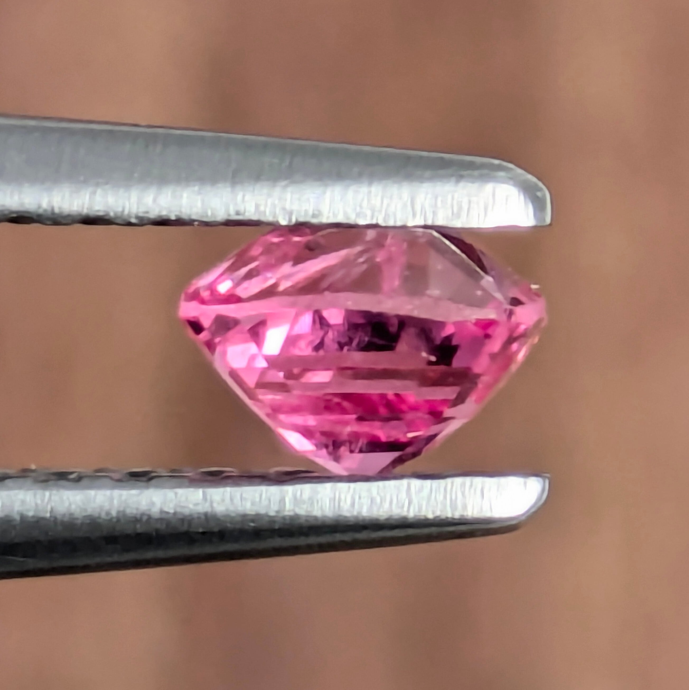 ピンクスピネル ミャンマー・モゴック産【0.39ct】PRO208147 | Gem's