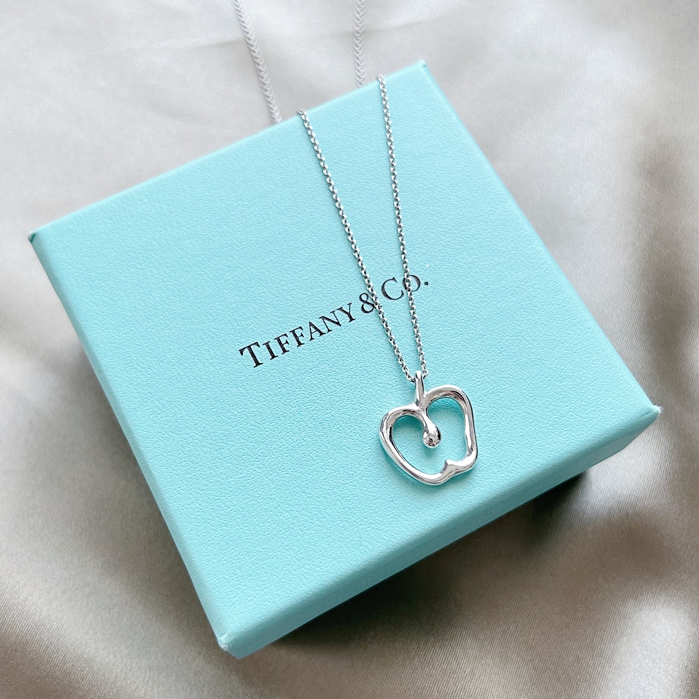 極美品 オールドティファニー アップル 70s ネックレス シルバー925 極美品 オールドティファニー アップル 70s ネックレス シルバー925