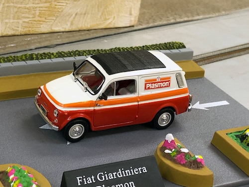 1/43 ジオラマミニカー "Fiat Giardiniera Plasmon"