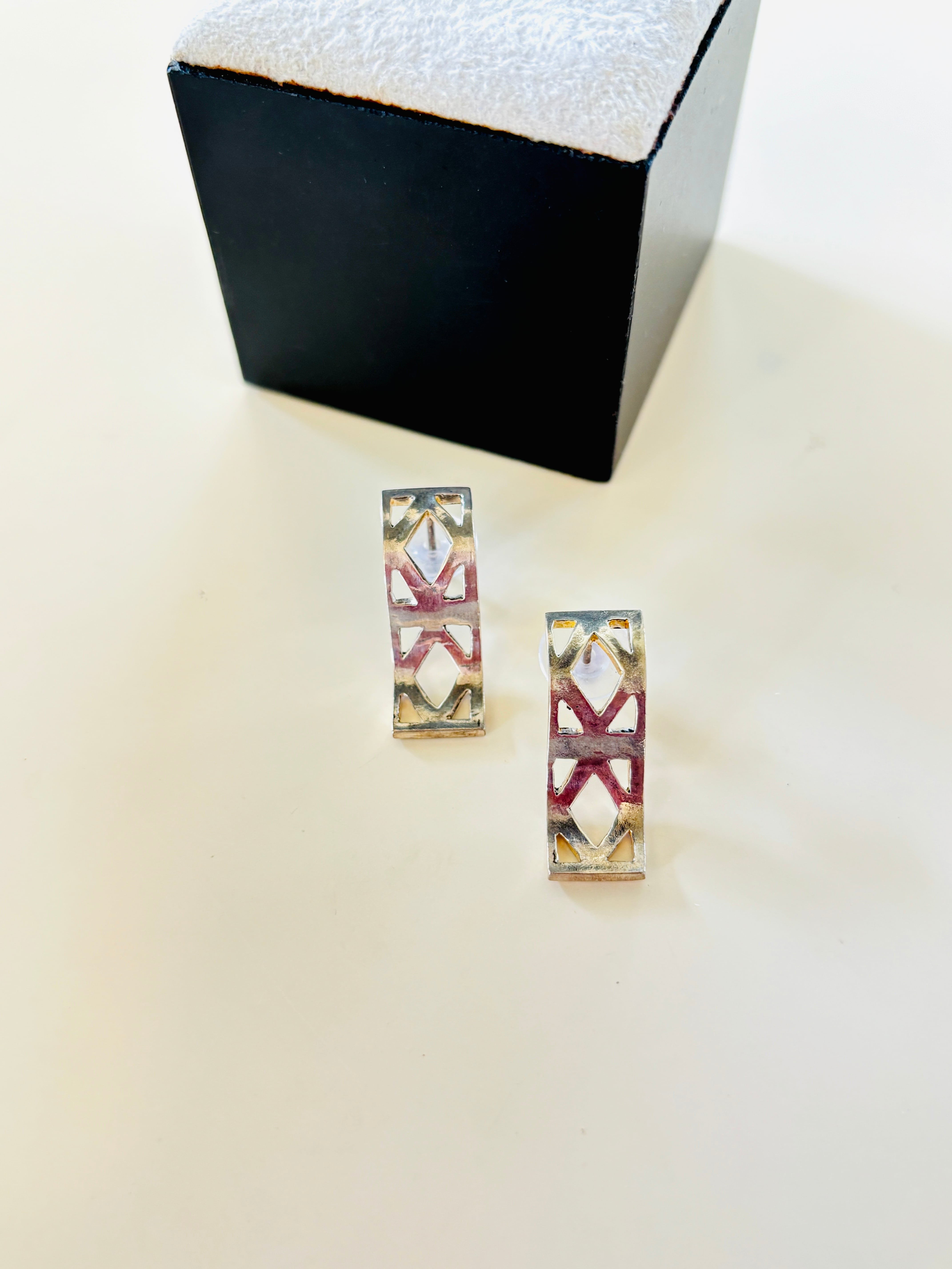 花ブロックピアス・KAFU