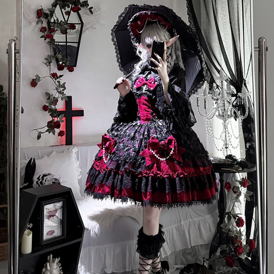 コロ　赤と黒の薔薇ドレス➕ボンネット　ハンドメイド ロリータ ボンネット 帽子 ヘッドドレス ヘアアクセサリー 4カラー