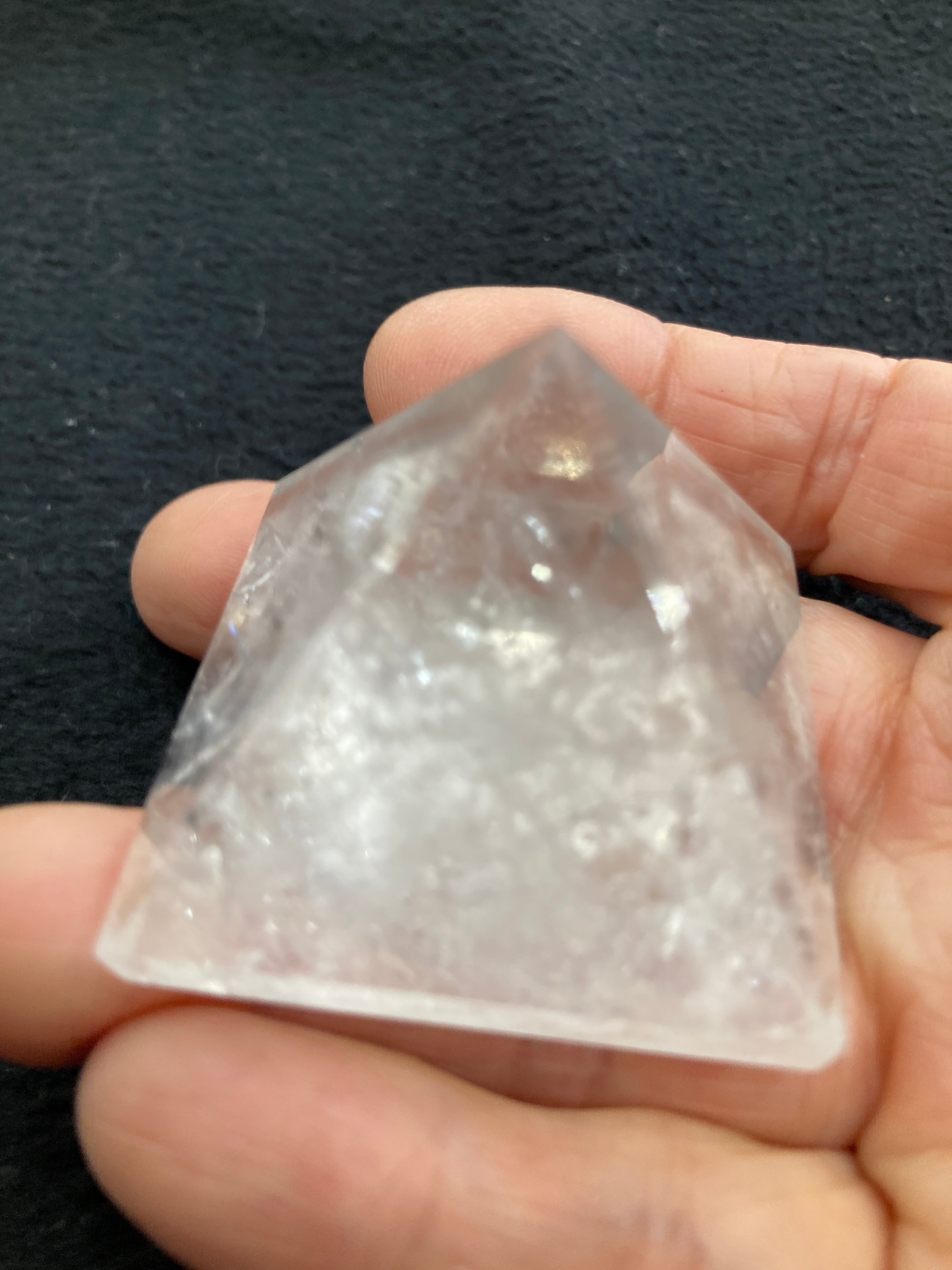 クリスタル E34360水晶＊ピラミッド＊Quartz＊天然石＊磨き＊ 水晶