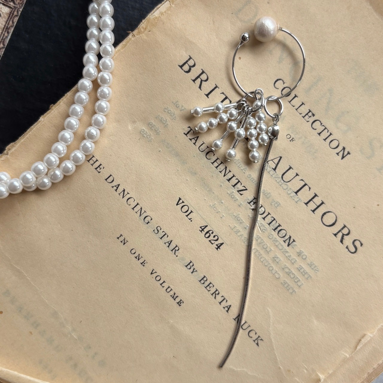 フランスヴィンテージビーズ×4種類のチャームセット｜着せ替えイヤーカフ