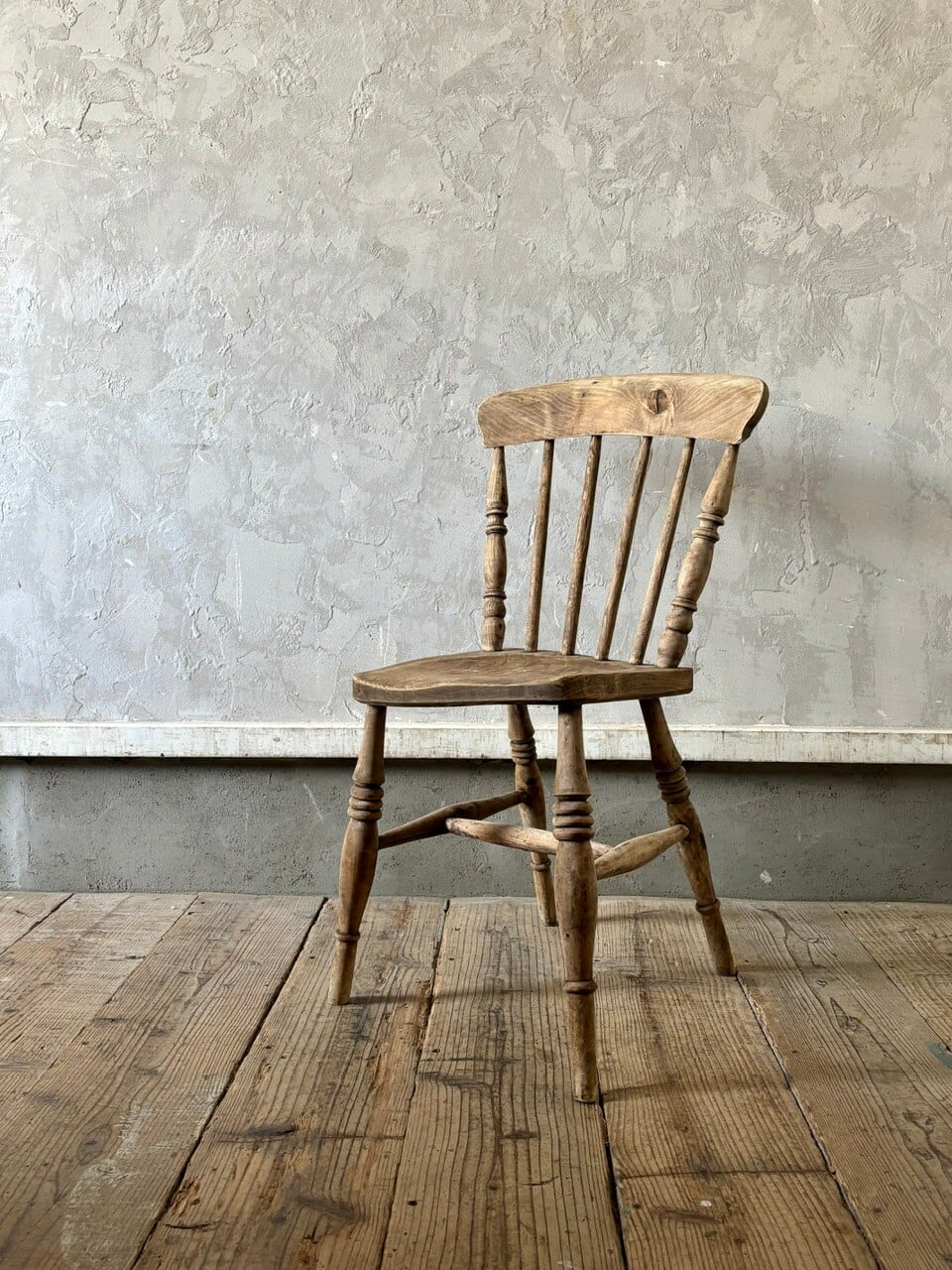 Chair (A28-141)