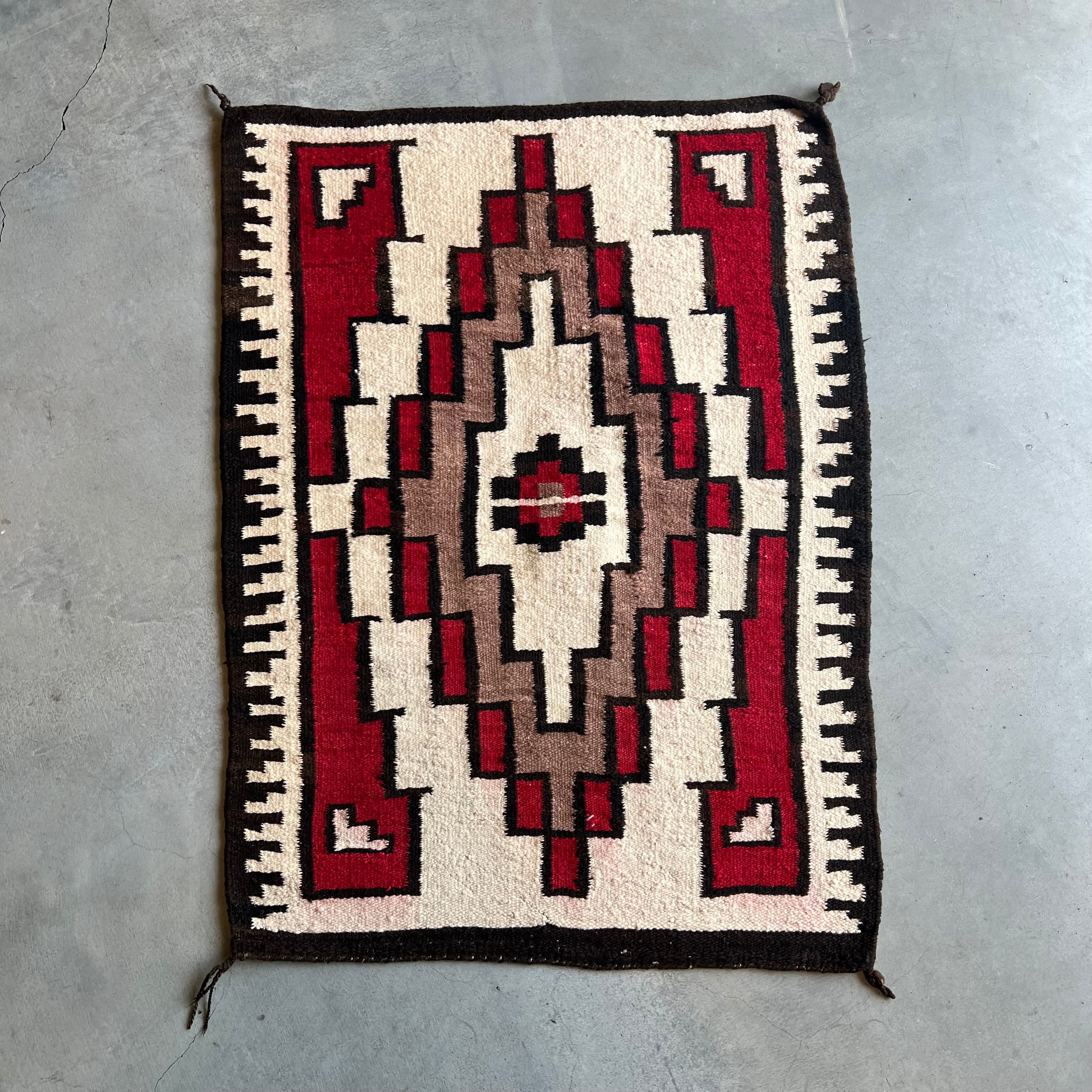 NAVAJO RUG | BUFF STOCK YARD