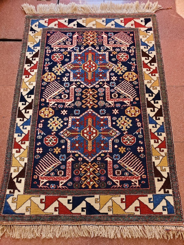 絨毯クエスト39【No.13】kuba ※現在、こちらの商品はアゼルバイジャンにあります。ご希望の方は先ずは在庫のご確認をお願いします。