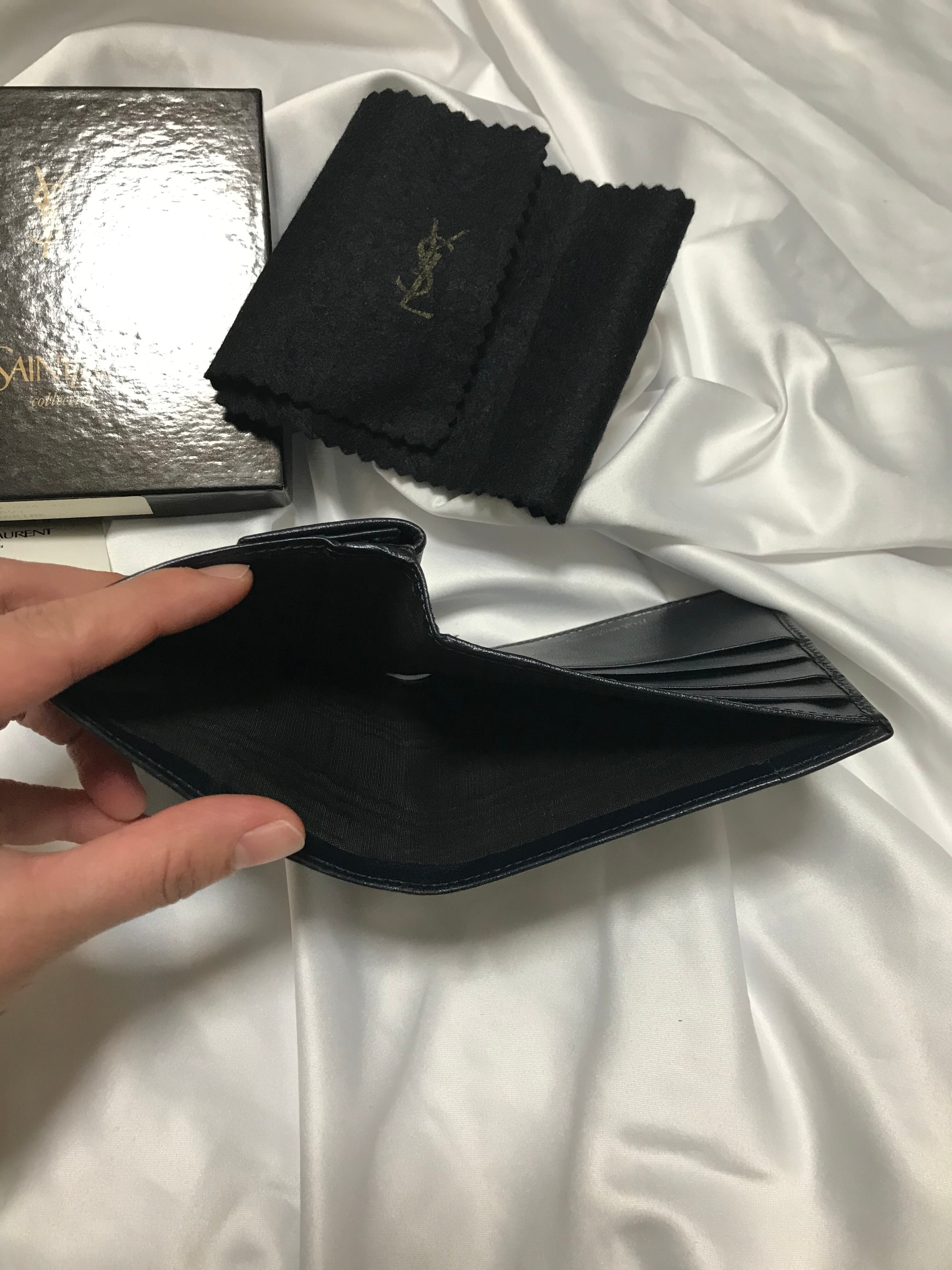 Yves Saint Laurent Yカット 折財布 ネイビー イヴサンローラン wallet 