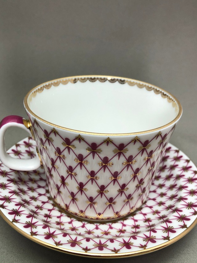 新品 Imperial Porcelain レッドネット ティーカップ＆ソーサー IP1056 