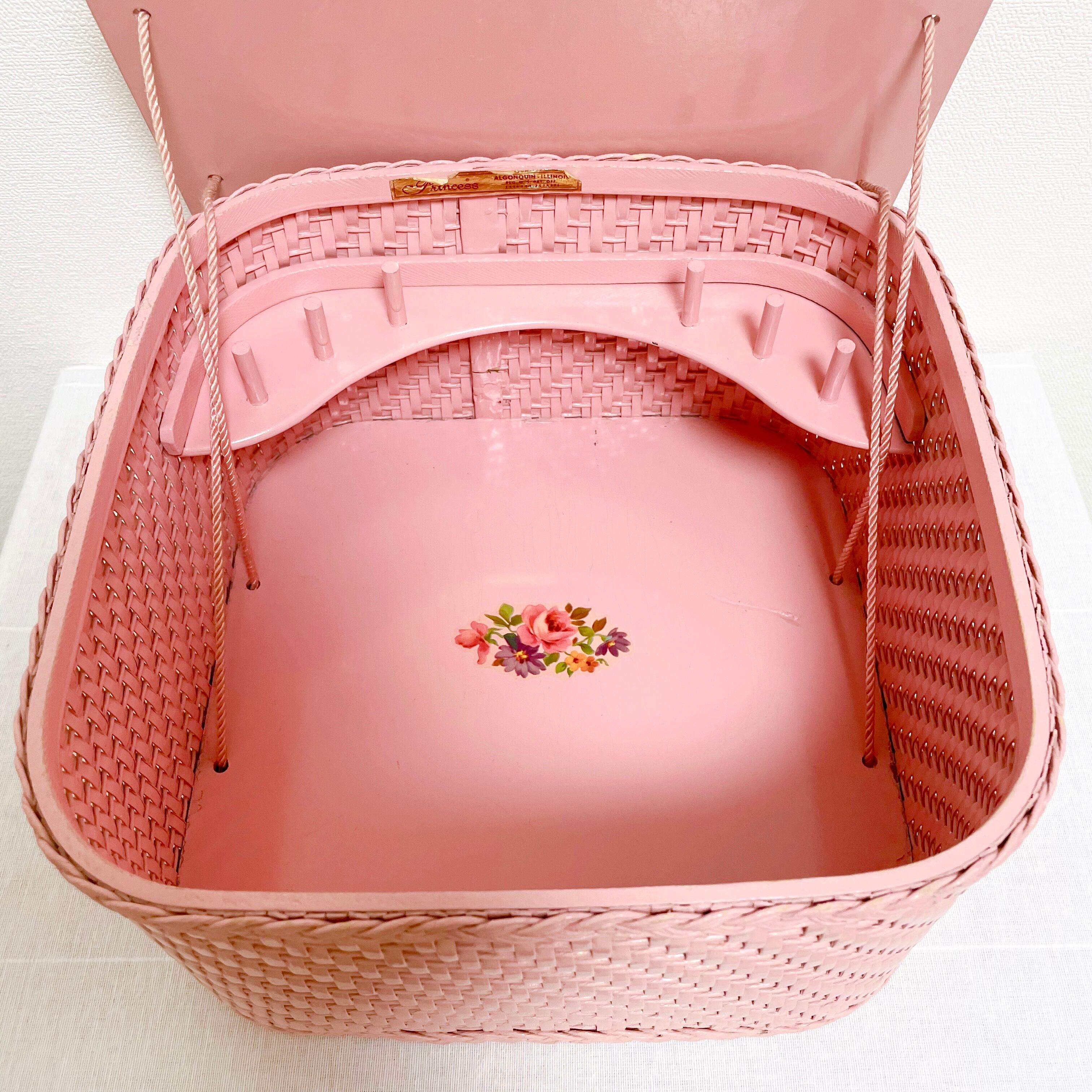 ヴィンテージ アメリカ ソーイングバスケット Princess ピンク 裁縫箱