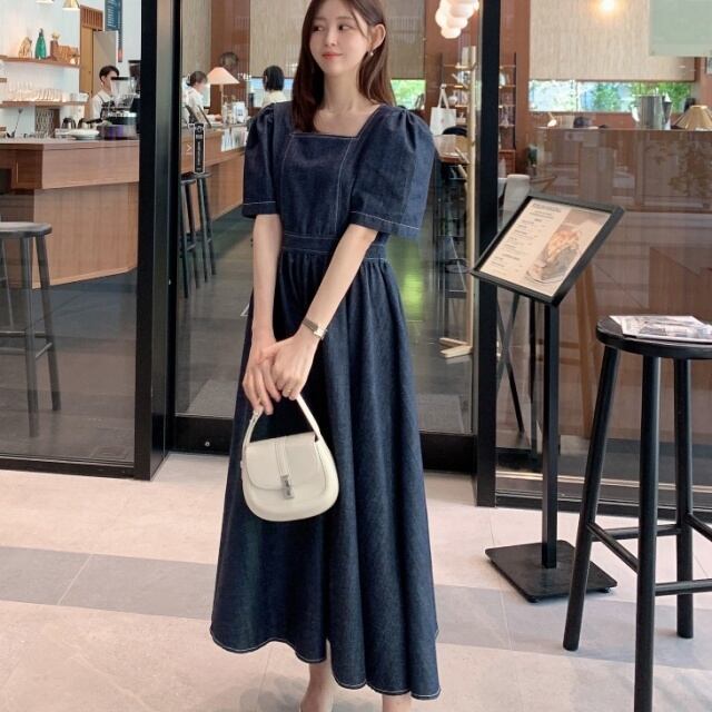 【予約販売】ワンピース レディース デニム 半袖 ボリュームショルダー ロングワンピース フェミニン フレア 体型カバー こなれ感 ワンピ 大人可愛い シンプル エレガント おしゃれ 韓国 旅行 バカンス 春 夏 ナチュラル カジュアル トレンド フリー