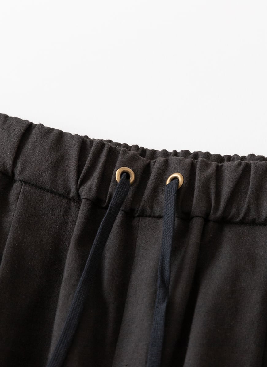 ゆったりテーパードパンツ ゆったり2タックテーパードパンツ | MUSUBI