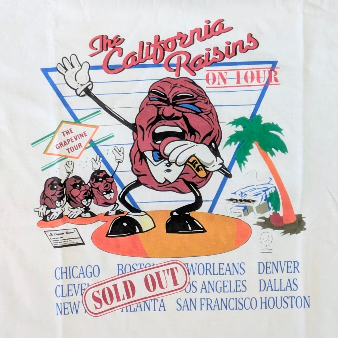 【 California Raisins（ カリフォルニアレーズン ）】『 GRAPE VINE TOUR 』 Tシャツ〚アメリカン雑貨 アメトイ〛