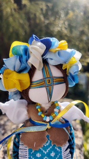 UA.Designer手作りモタンカ 14cm（ウクライナの御守り）スタンド付き