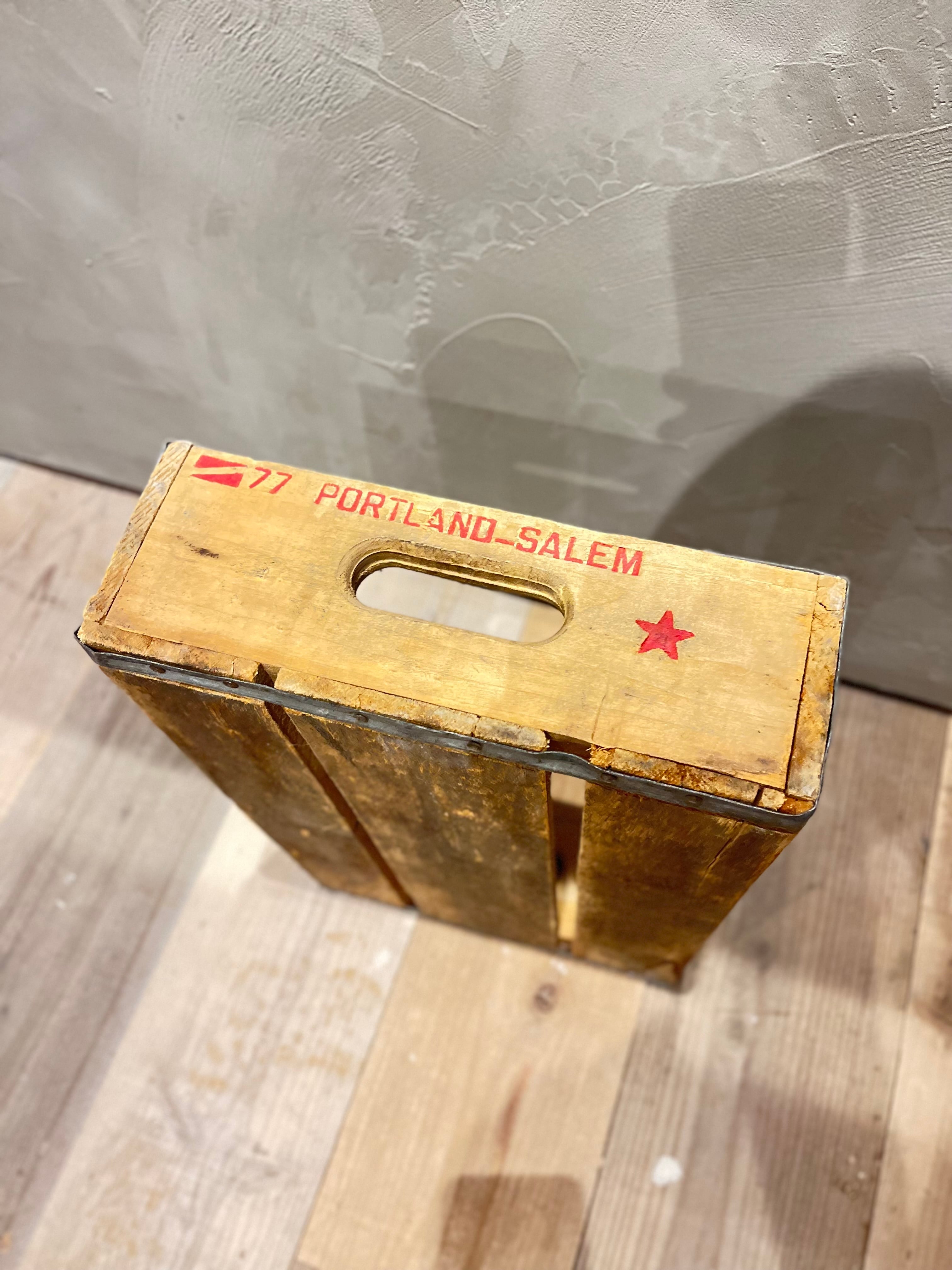 VINTAGE BOX