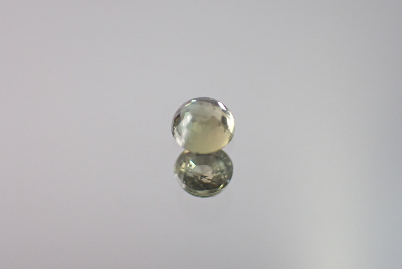 グリーンサファイア　0.41ct　[C1‐230]