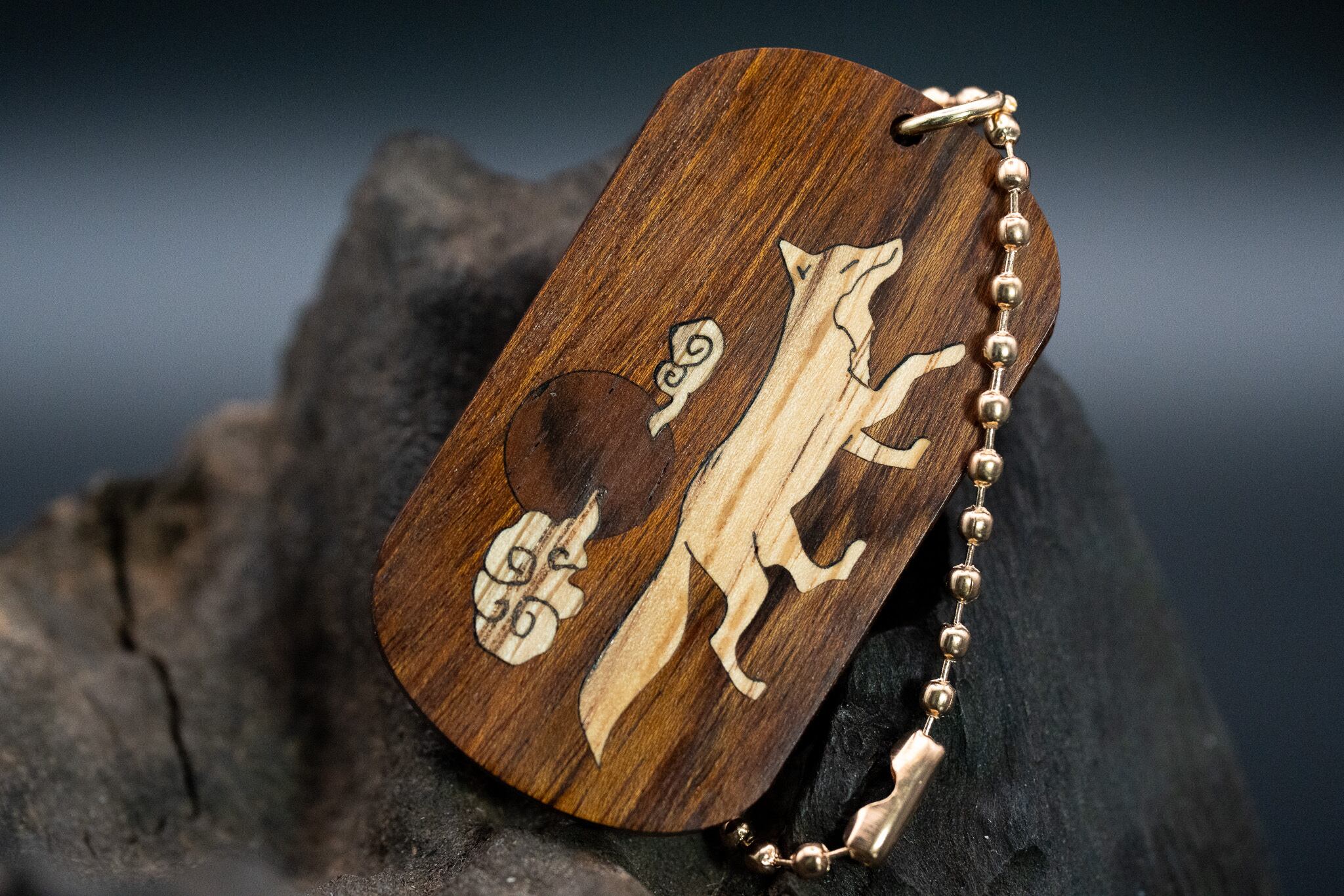 【蝶の樹】 モパネ ドッグタグ 象嵌 十五夜きつね