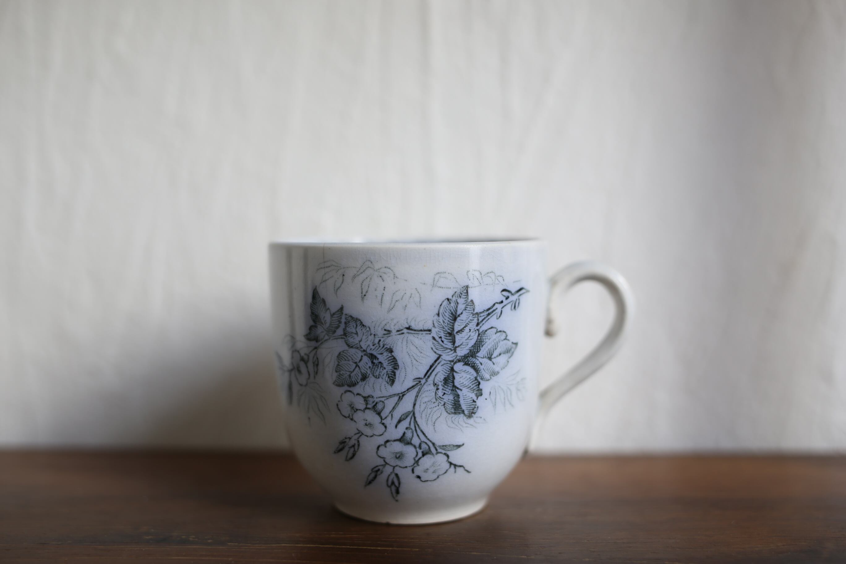 フランス アンティーク ヴィンテージ U&C SARREGUEMINES サルグミンヌ 『FLORE』カップ