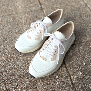 men's HAND MADE leatherスニーカー　Vibram sole　White