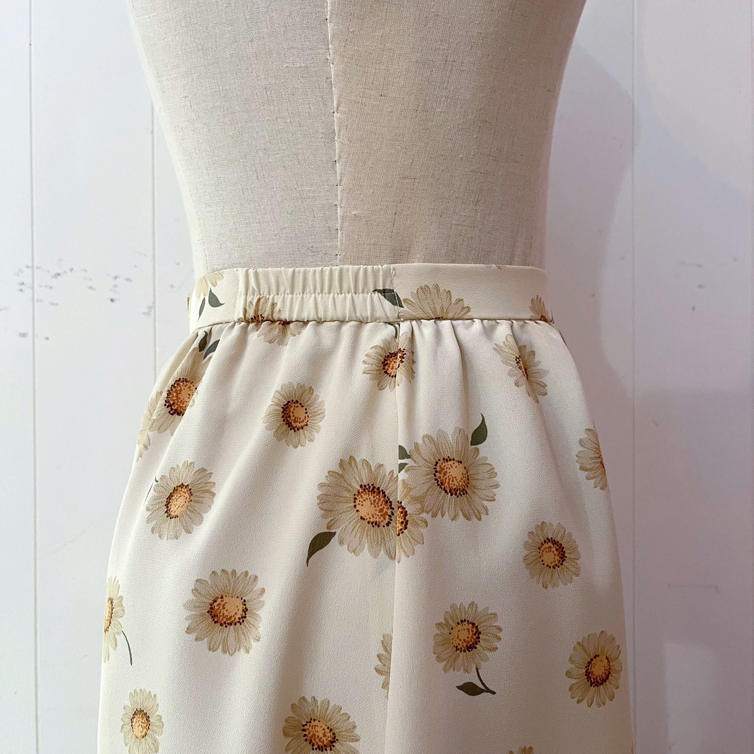 cream marguerite gather skirt