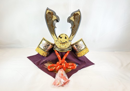 兜 10362 透かし模様付深彫鍬形兜のみ 五月人形 兜単品 兜飾り コンパクト 端午の節句 初節句 お祝い こどもの日 海外へのお土産 こだわりの兜 日本文化 日本伝統 日本土産 菖蒲の節句 節句飾り 伝統工芸