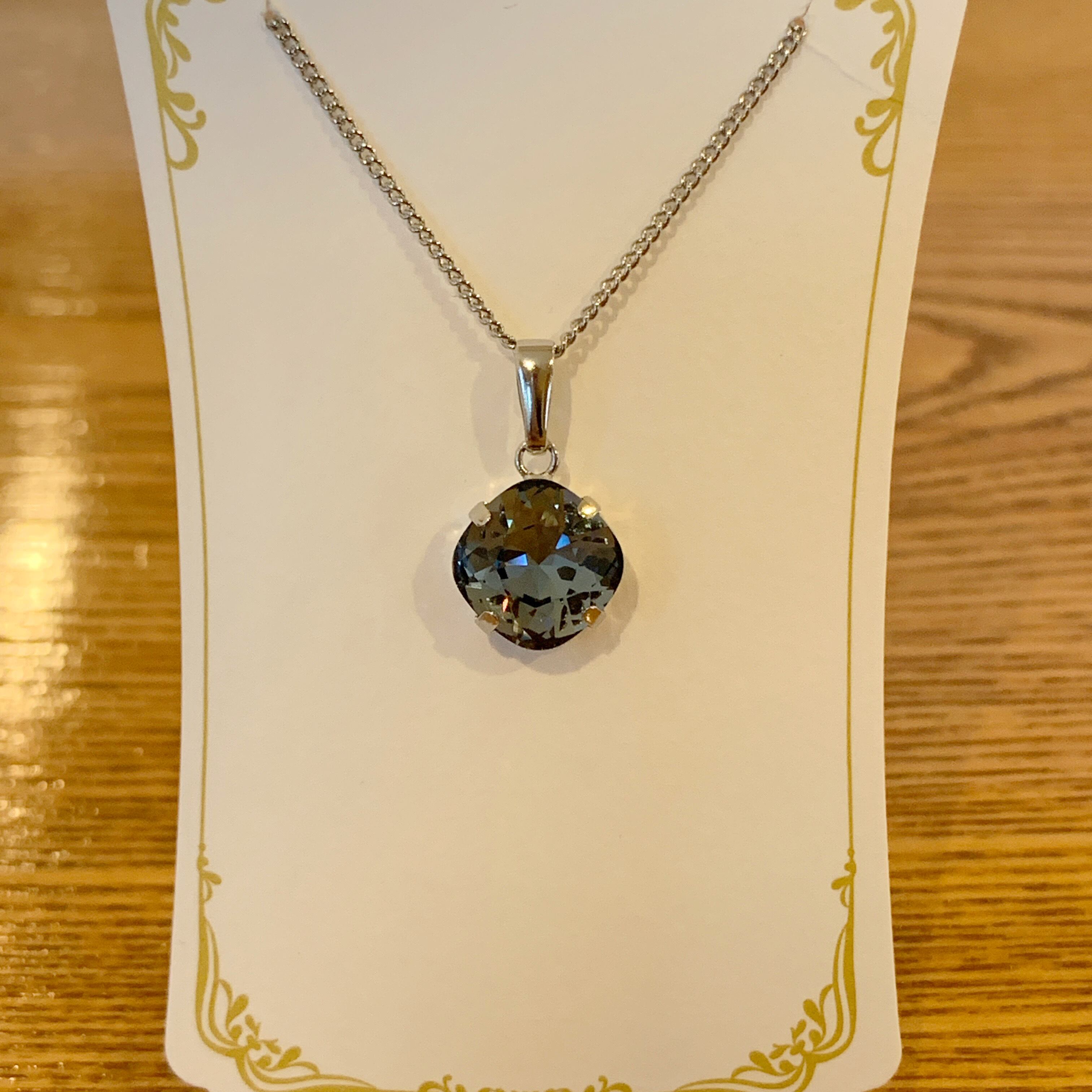 デニムブルー スワロフスキー ネックレス