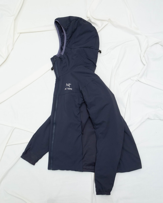 2010s ARC'TERYX - Atom LT hoody / Navy