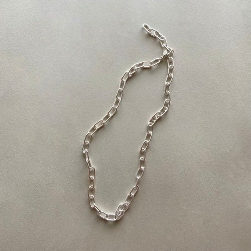 steady chain necklace