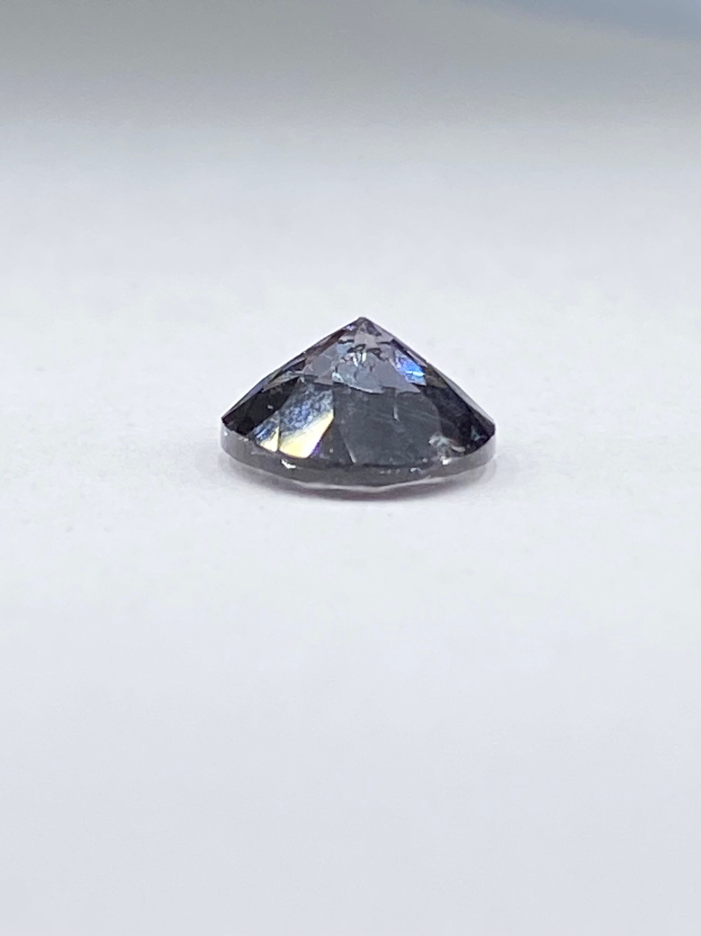 カラーチェンジガーネット 1.02ct ルース 【動画リンク Twitter カラーチェンジガーネット 1.02ct ルース 【動画リンク Twitter