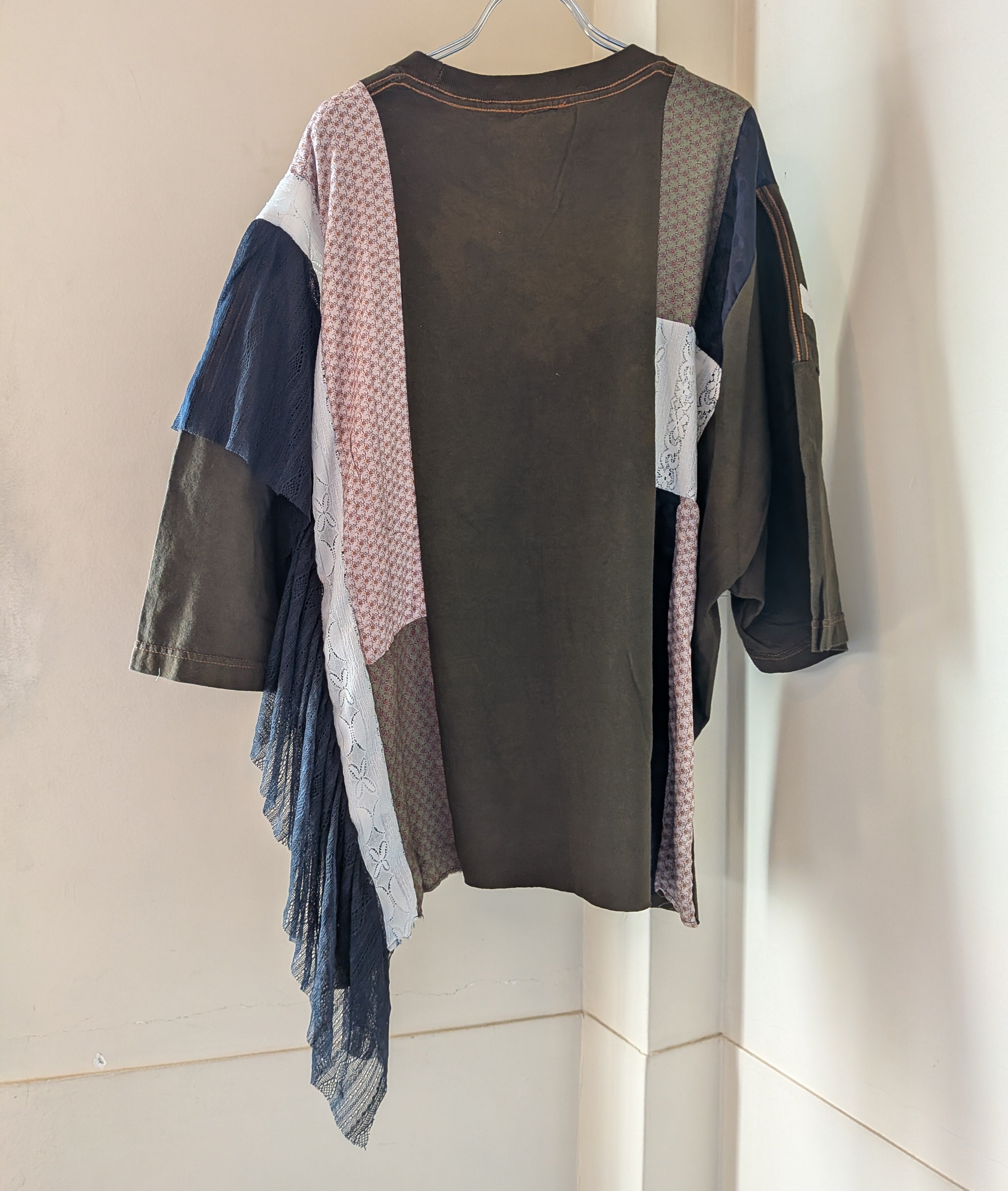 REHERSALL ］リハーズオール / リメイク 一点物 / アシメレースTシャツ