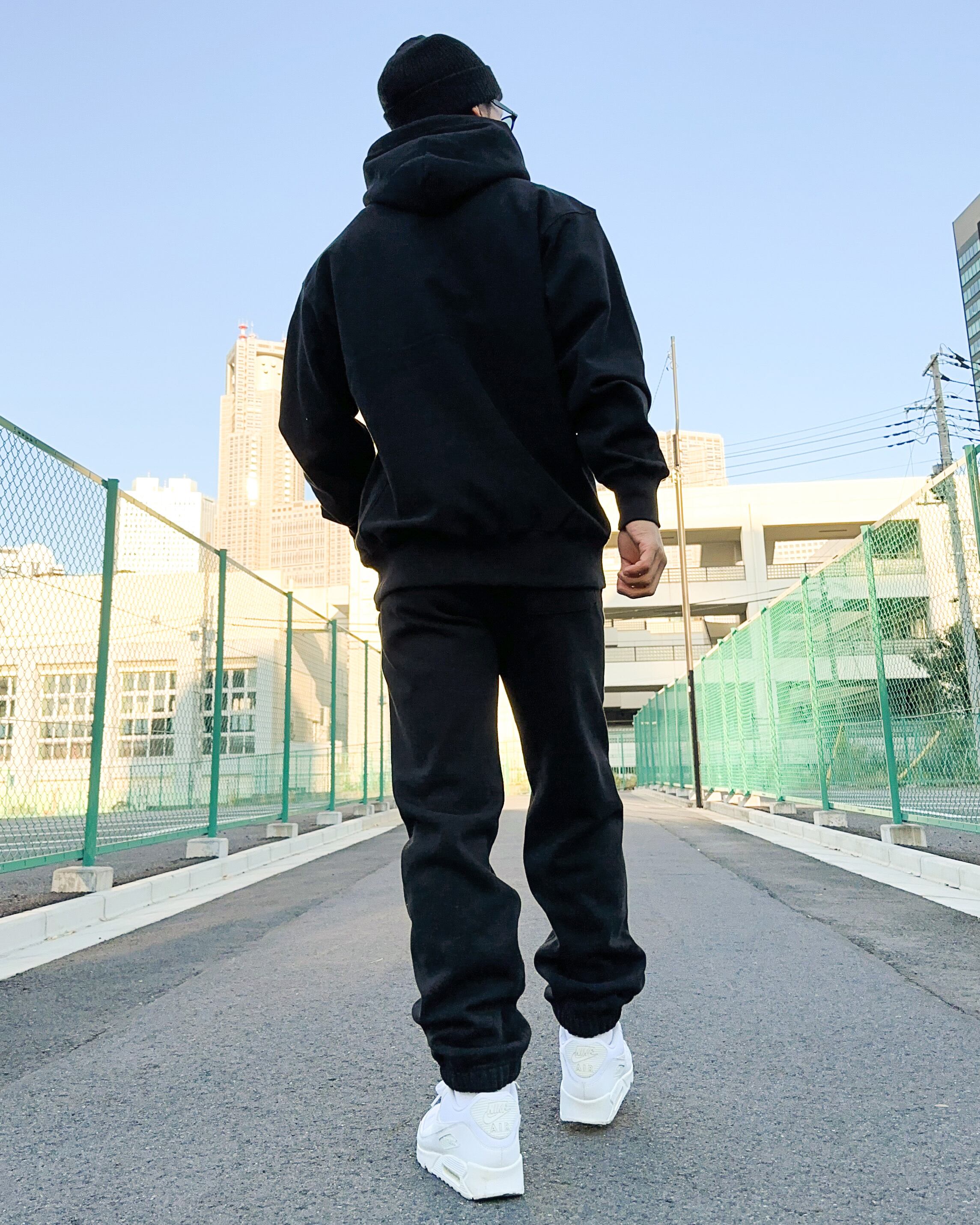 THEi SMILEY HEAVY WEIGHT SWEAT PANTS - BLACK | THEi Official Online Store -  ジアイ公式オンラインストア - THEi