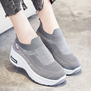 ニット スニーカー スリッポン レディース 韓国 通気性 通勤 通学 アウトドア スポーツ 大人 カジュアル 履きやすい 疲れにくい 歩きやすい ジョギング 散歩 大人可愛い 大人女子