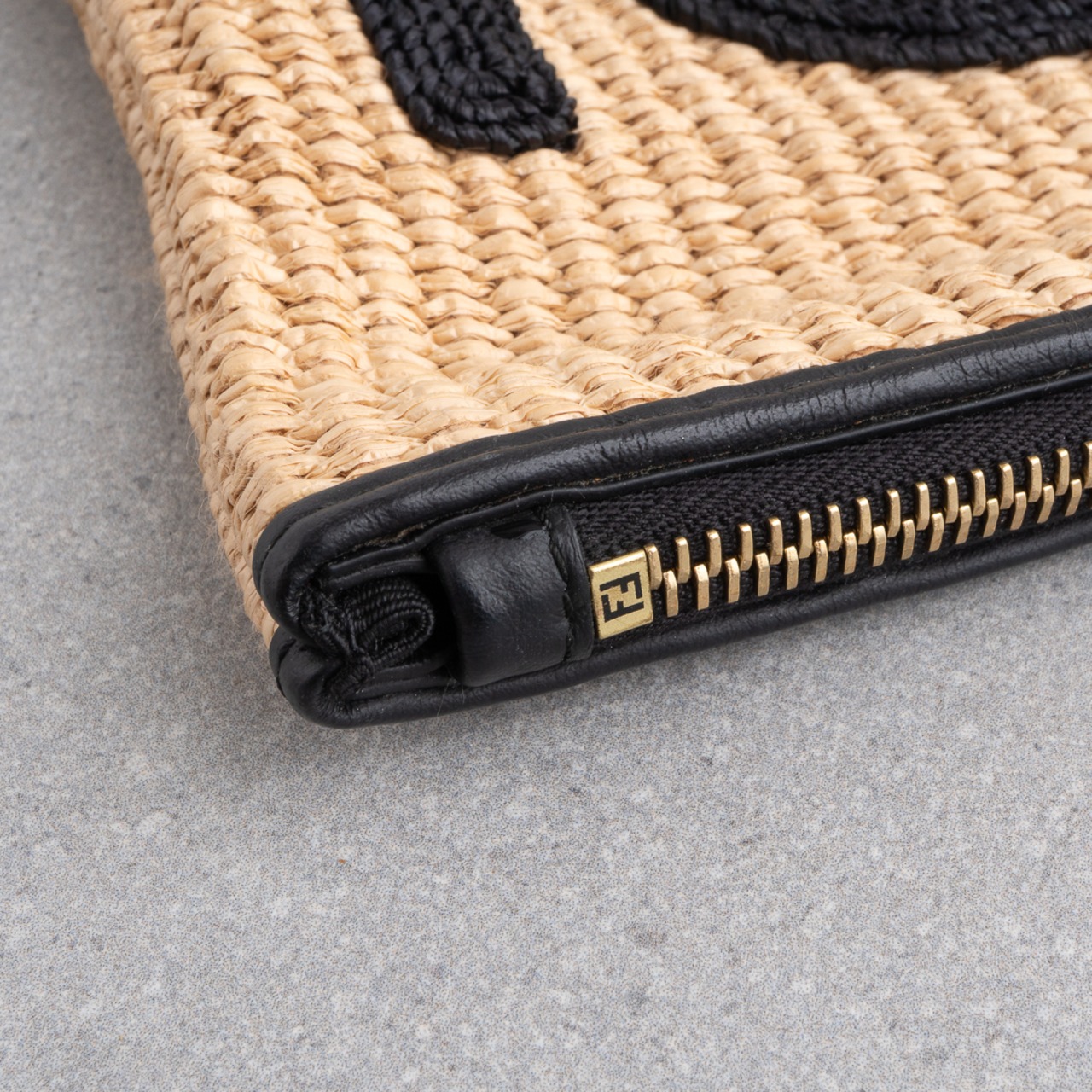 フェンディ ラフィア クラッチバッグ FENDI ROMA ベージュ ブラック