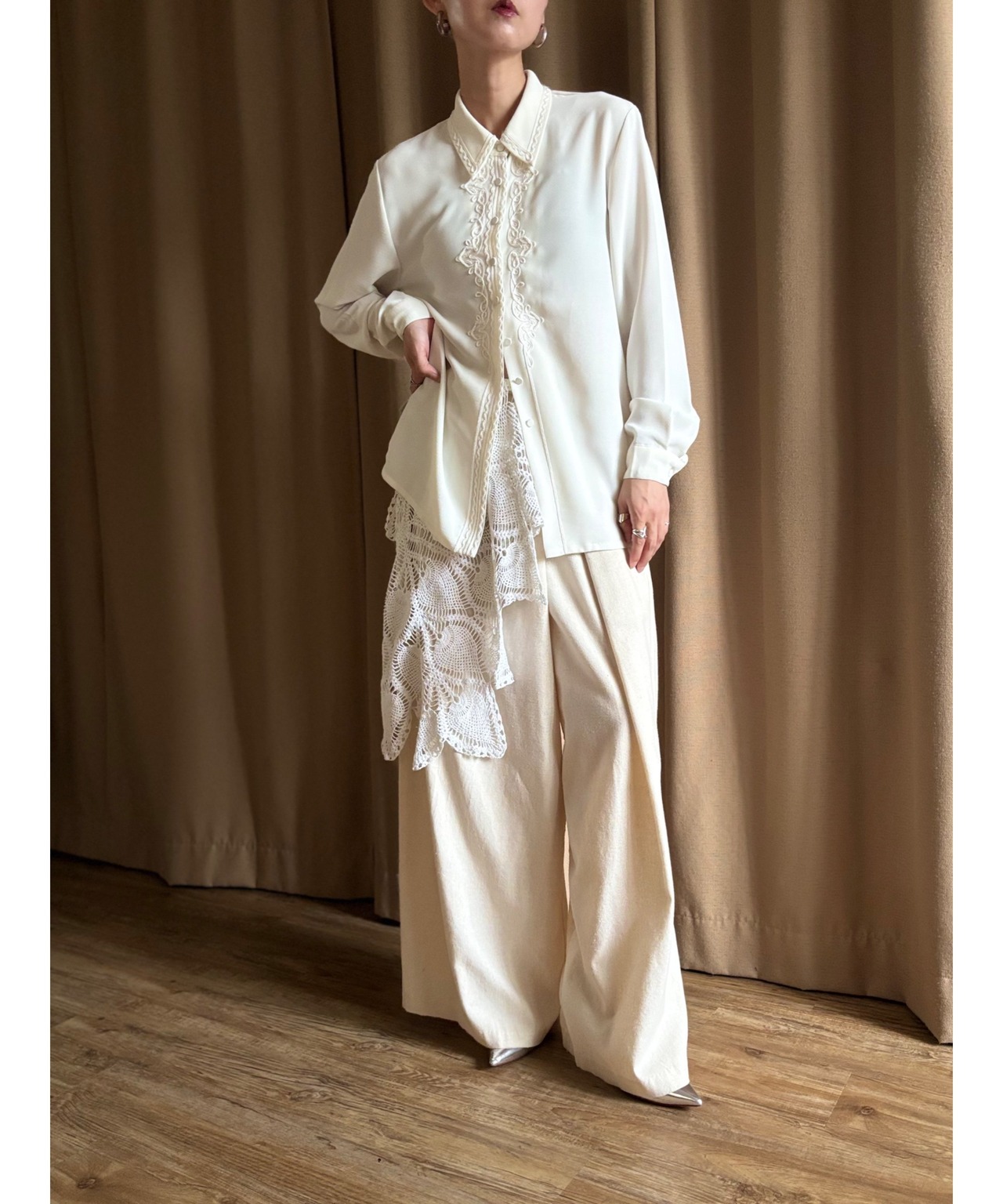 embroidery classical white shirt-4886-9