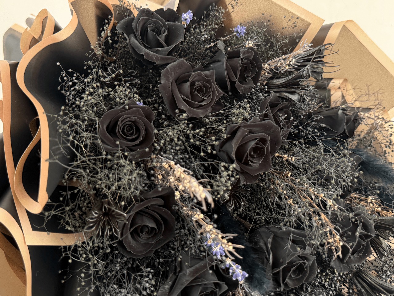 Silent（サイレント）｜プロポーズブーケ／12本のプリザーブドローズ ブラック - 4