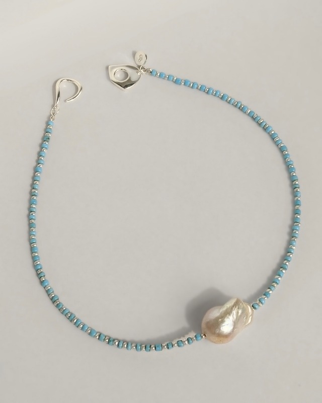 mother-of-pearl necklace -pearl&stone-