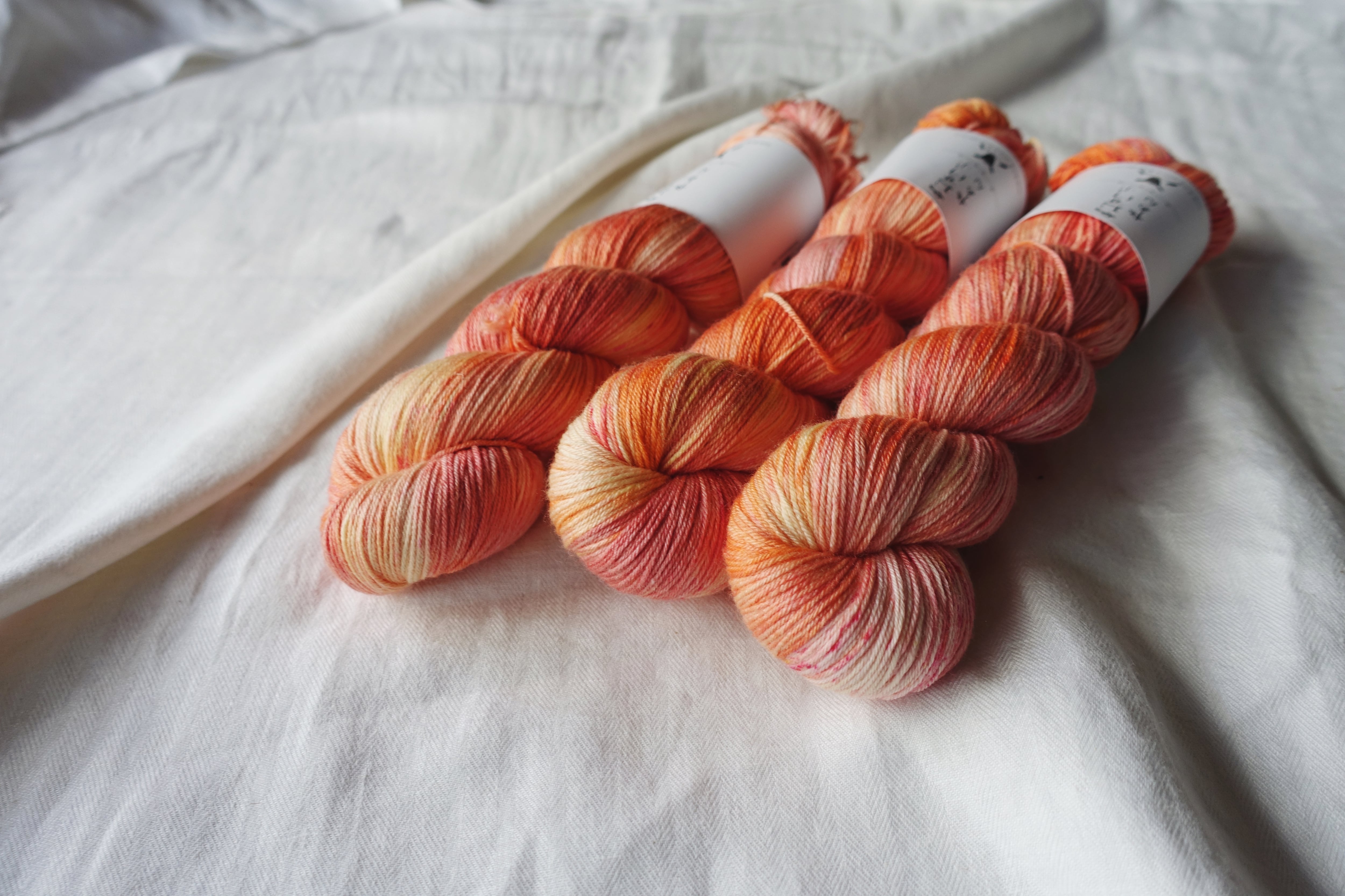 手染め糸]Premium Silk+Wool Sock_Framingo | 手染め毛糸のYaoskep Yarn