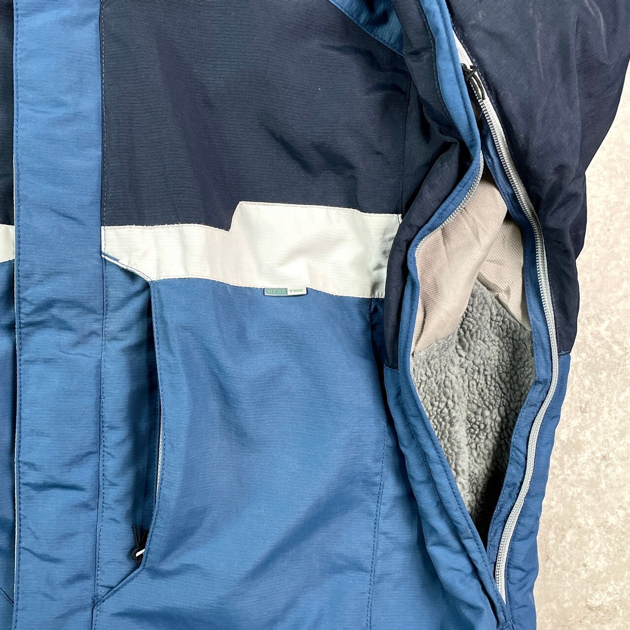 00年代 Columbia コロンビア CONVERT ナイロンジャケット メンズL相当