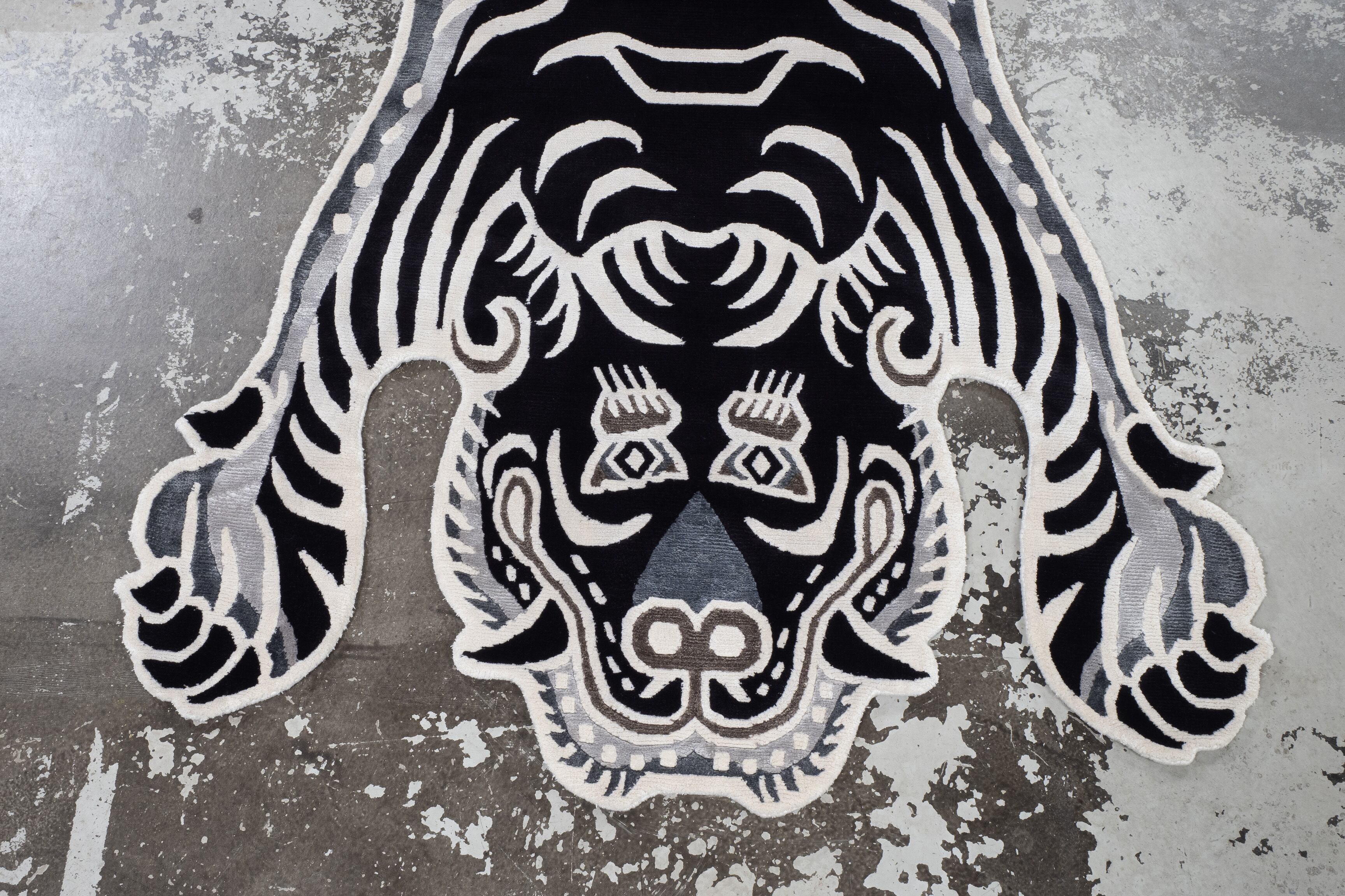 Tibetan Tiger Rug 《Lサイズ•シルク•オリジナル•モノクロバージョン