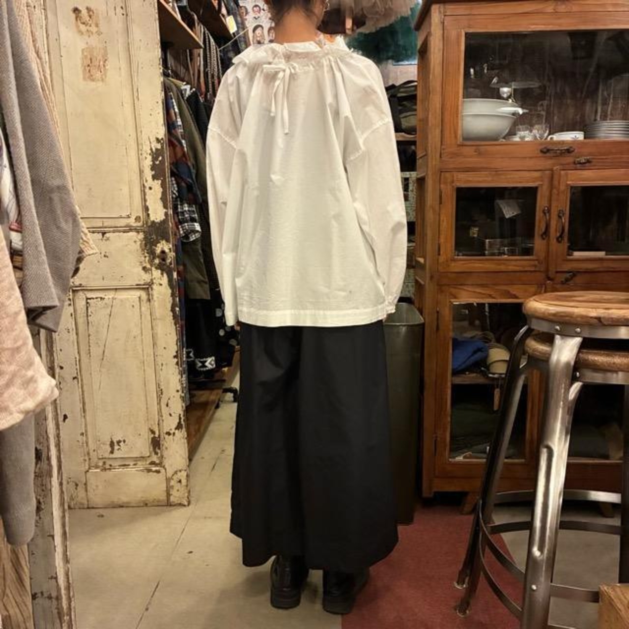 UNIVERSAL SEVEN Natural Typewriter Italian Fille Lace 2-Way Blouse, White/White, Long Sleeve, Cotton, Front and Back