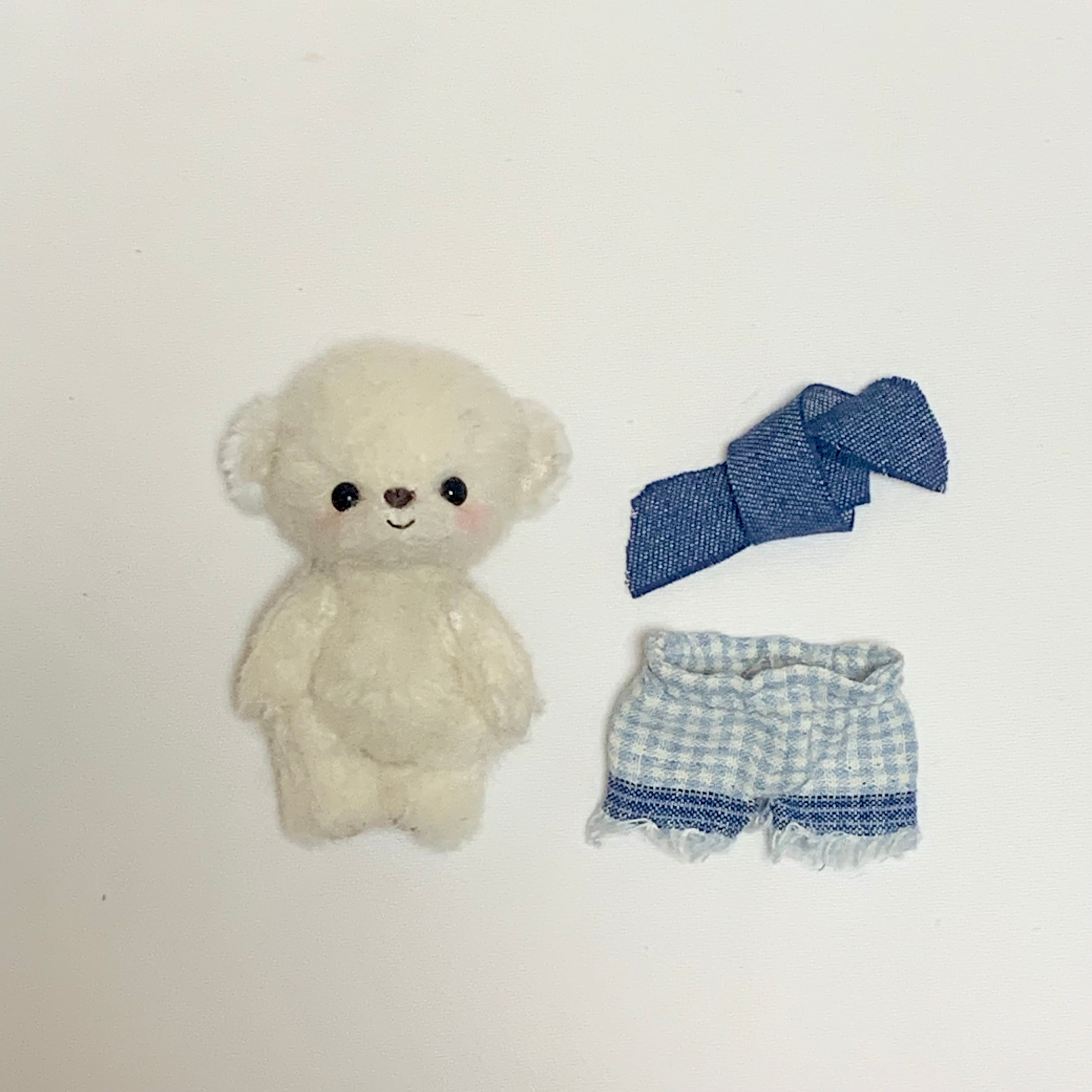 白くまちゃん テディベア ハンドメイド ぬいぐるみ 小さな可愛い熊 白くま テディベア 可愛い熊 小さな熊 ズボン履いてるくまちゃん | softtoy