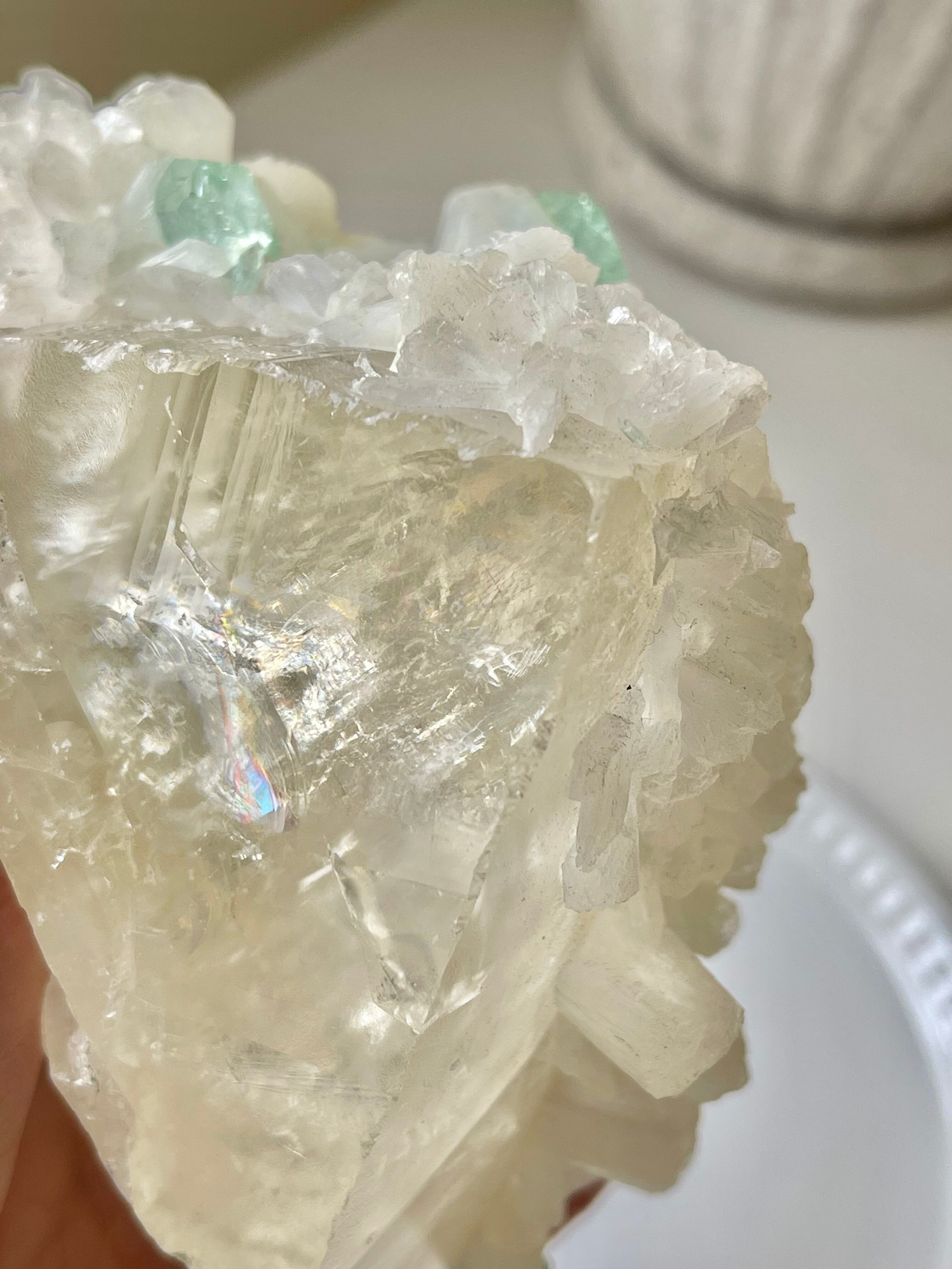 カルサイト＆スティルバイト共生グリーンアポフィライト