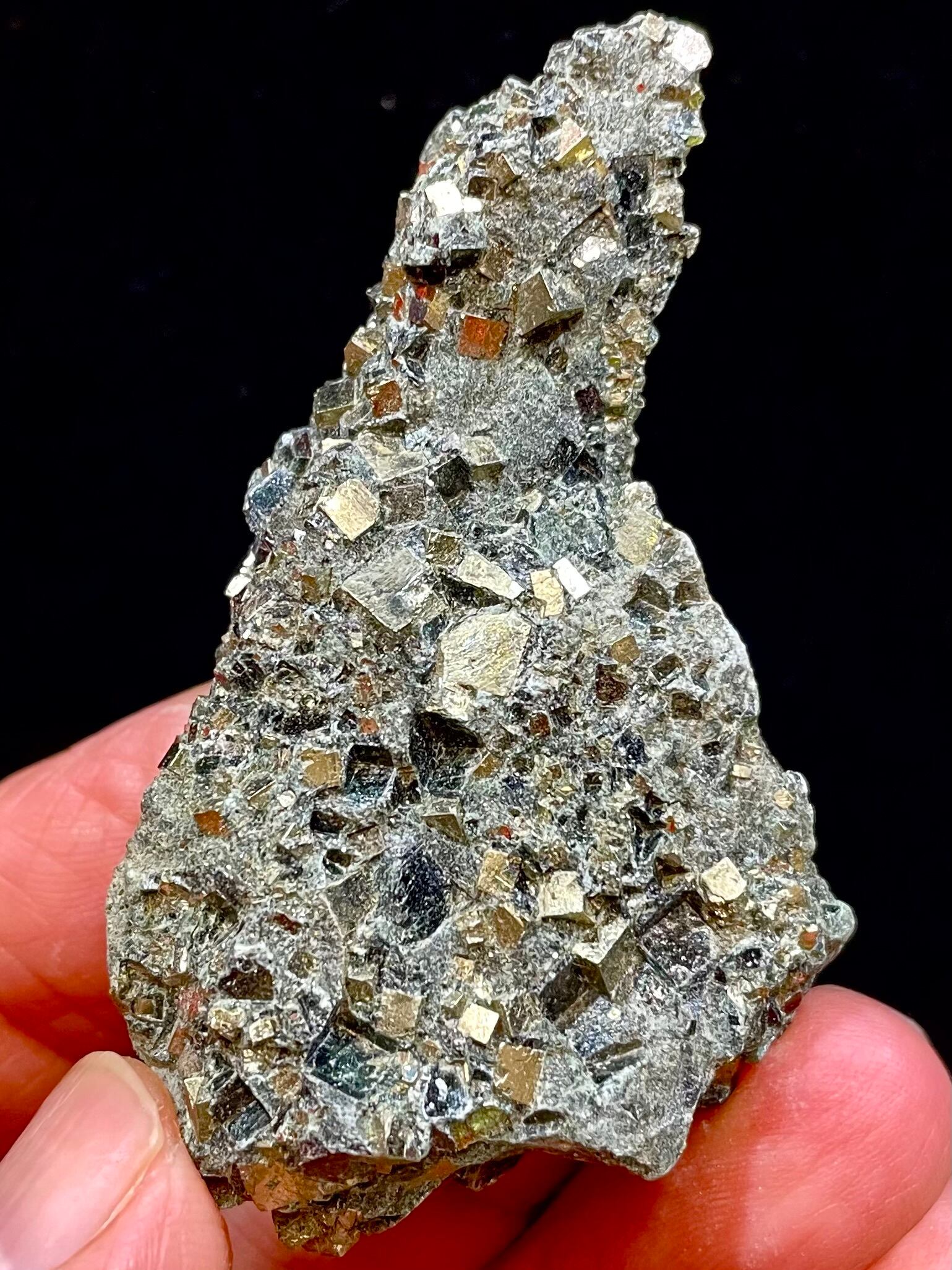 7) 活力とエナジー!マウントシャスタ「パイライト」原石