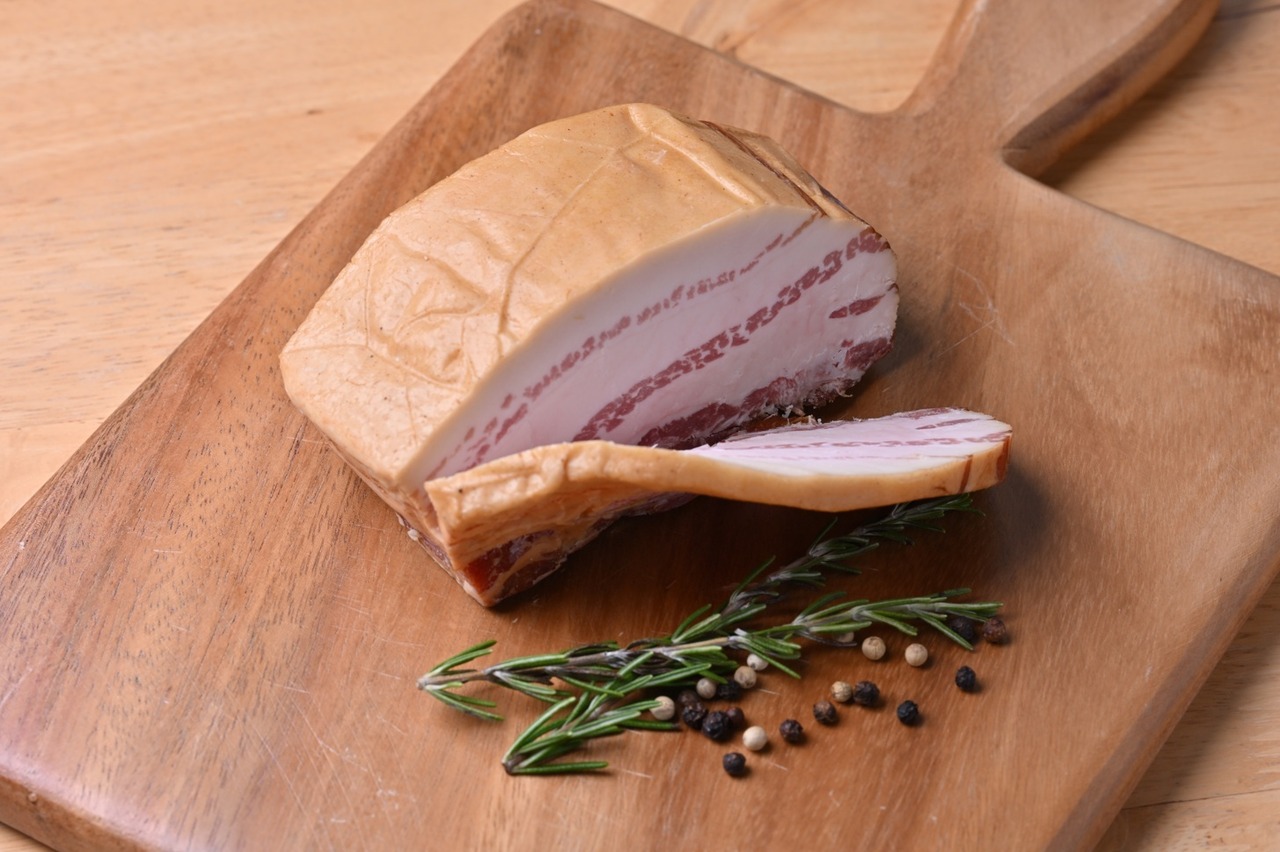 カルスコ 黒豚ベーコンブロック|贈り物にも喜ばれる極上熟成肉