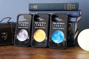 月の事柄が描かれた本 "RIDE THE MOON" iPhoneグリップケース